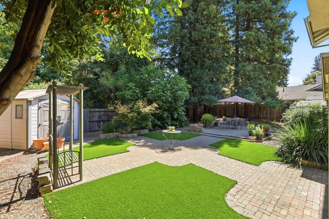 2535 Mossy Oaks Ct, Rancho Cordova, CA 95670