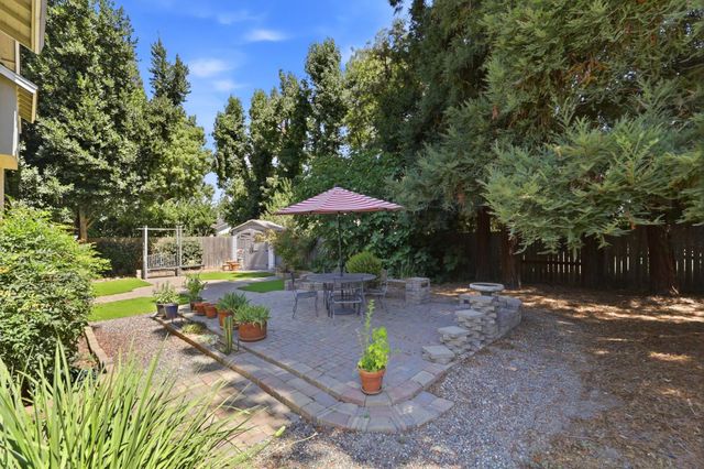 2535 Mossy Oaks Ct, Rancho Cordova, CA 95670