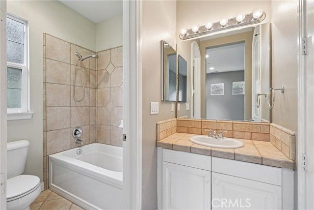 1908 Hazel Nut Court, Agoura Hills, CA 91301