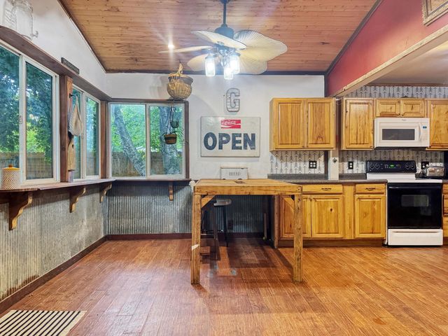 1337 W Dallas Road, Urbana, OH 43078