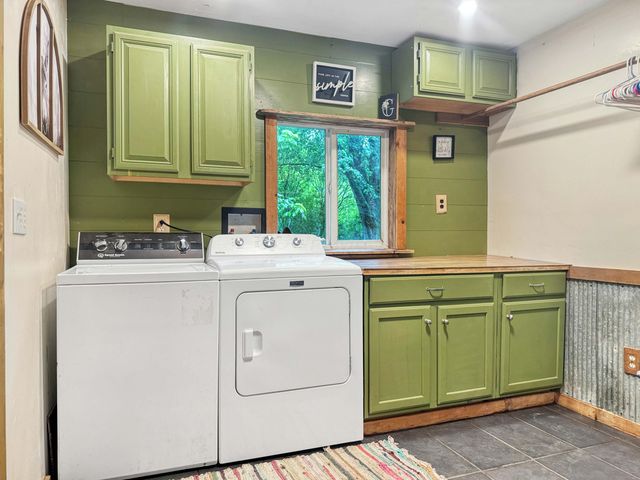 1337 W Dallas Road, Urbana, OH 43078