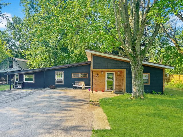 1337 W Dallas Road, Urbana, OH 43078