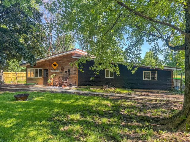1337 W Dallas Road, Urbana, OH 43078