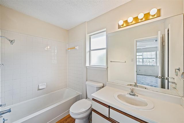 1015 E Yager LN 84, Austin, TX 78753