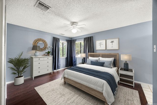 9334 Dover Rdg, San Antonio, TX 78250