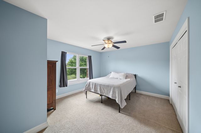 115 Pineridge Drive S, Oswego, IL 60543