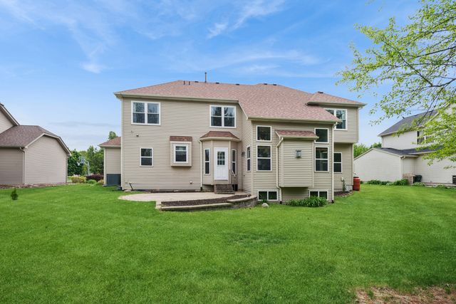 115 Pineridge Drive S, Oswego, IL 60543