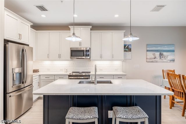 2555 Seychelles DR 406, Naples, FL 34112