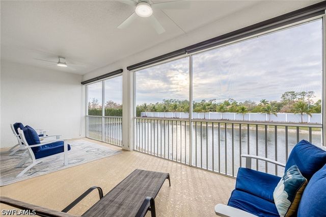 2555 Seychelles DR 406, Naples, FL 34112