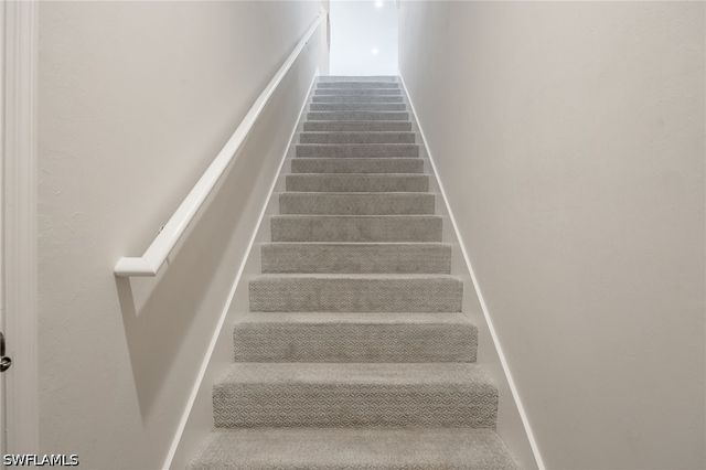 2555 Seychelles DR 406, Naples, FL 34112