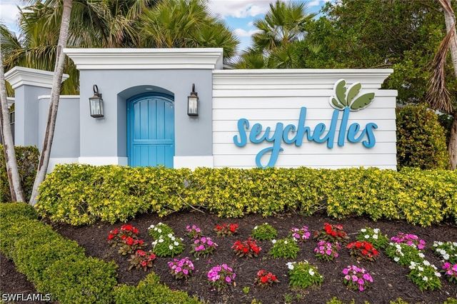 2555 Seychelles DR 406, Naples, FL 34112