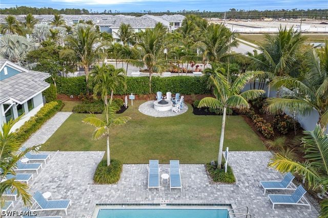 2555 Seychelles DR 406, Naples, FL 34112