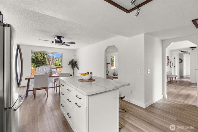 31300 31st Ave SW, Federal Way, WA 98023