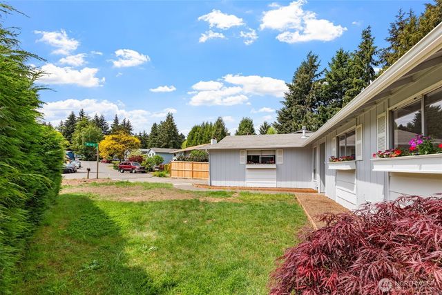 31300 31st Ave SW, Federal Way, WA 98023