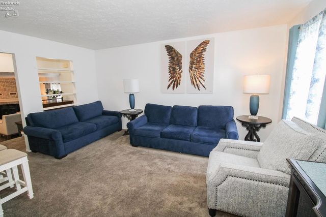 2058 Heritage Drive, Sandusky, OH 44870