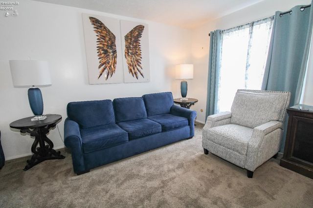 2058 Heritage Drive, Sandusky, OH 44870