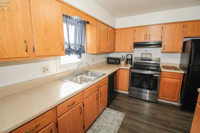 2058 Heritage Drive, Sandusky, OH 44870