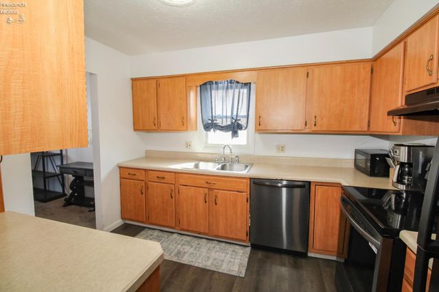 2058 Heritage Drive, Sandusky, OH 44870