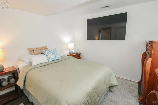 2058 Heritage Drive, Sandusky, OH 44870