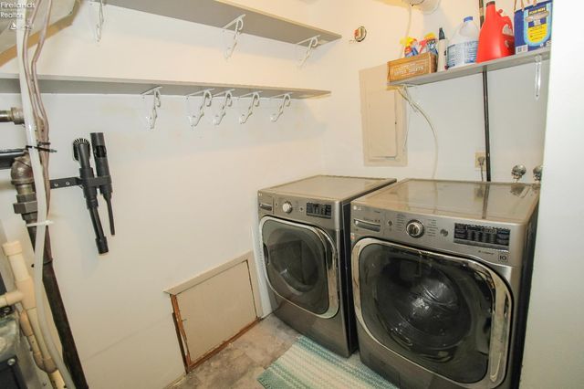 2058 Heritage Drive, Sandusky, OH 44870