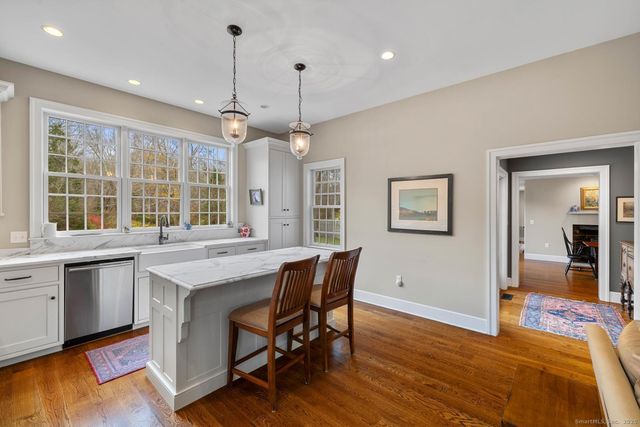 138 School House Road, Old Saybrook, CT 06475