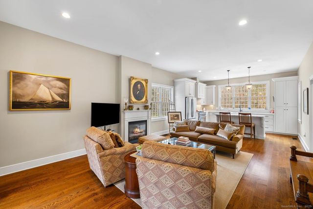 138 School House Road, Old Saybrook, CT 06475