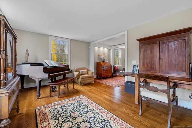 138 School House Road, Old Saybrook, CT 06475