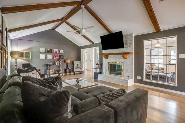 2910 Glasgow Drive, Arlington, TX 76015