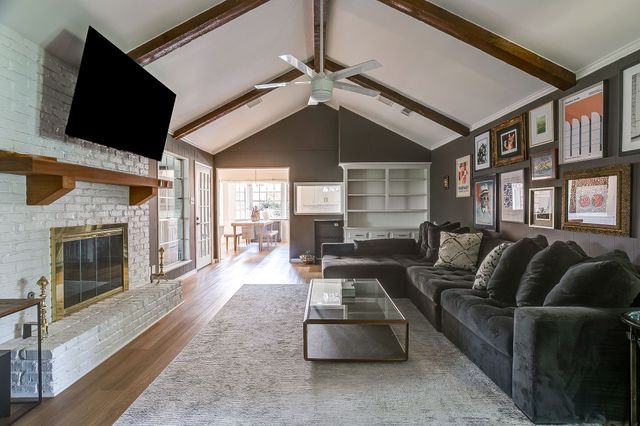 2910 Glasgow Drive, Arlington, TX 76015