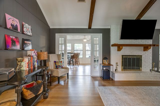2910 Glasgow Drive, Arlington, TX 76015