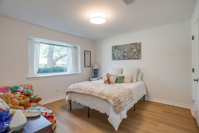 2910 Glasgow Drive, Arlington, TX 76015
