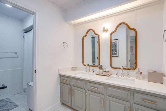2910 Glasgow Drive, Arlington, TX 76015