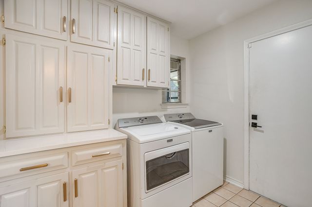 2910 Glasgow Drive, Arlington, TX 76015
