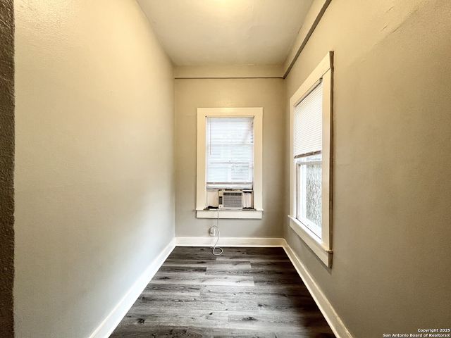 319 Army Blvd Apt 4, San Antonio, TX 78215