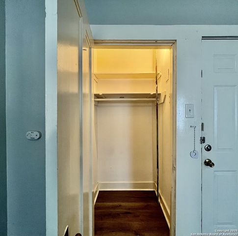 319 Army Blvd Apt 4, San Antonio, TX 78215