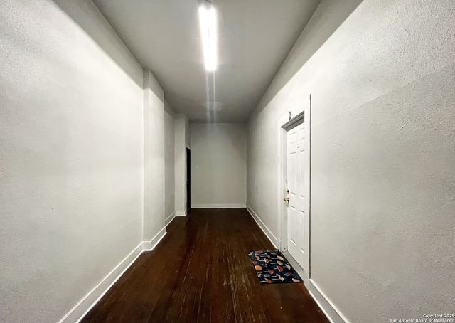 319 Army Blvd Apt 4, San Antonio, TX 78215