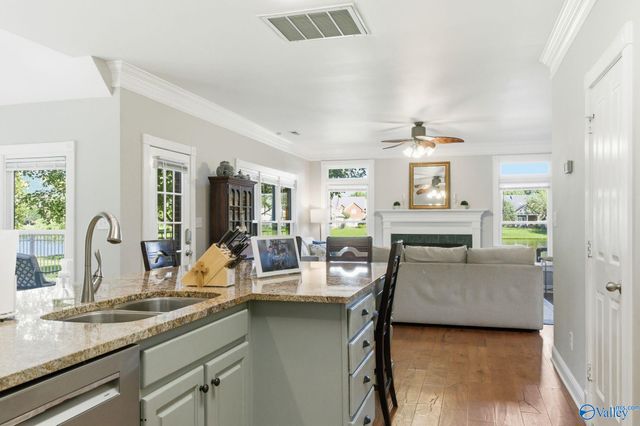 2619 Elderdale Drive SE, Owens Cross Roads, AL 35763