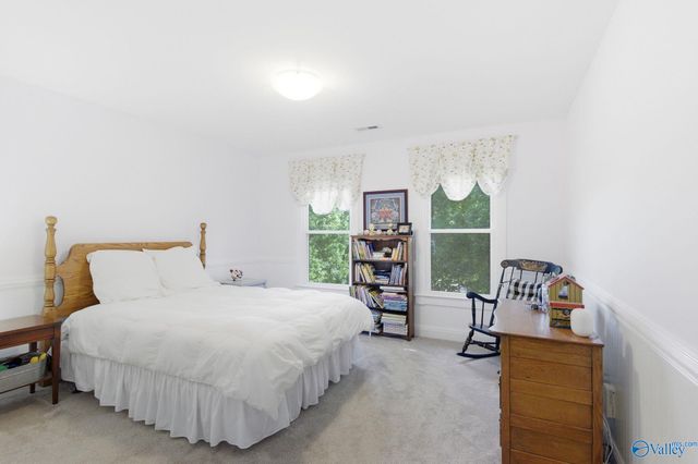 2619 Elderdale Drive SE, Owens Cross Roads, AL 35763