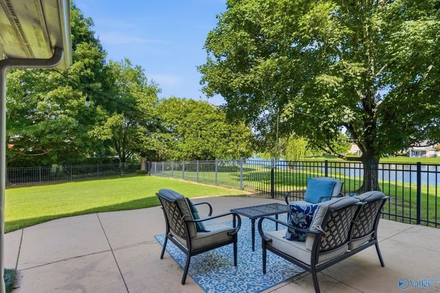 2619 Elderdale Drive SE, Owens Cross Roads, AL 35763