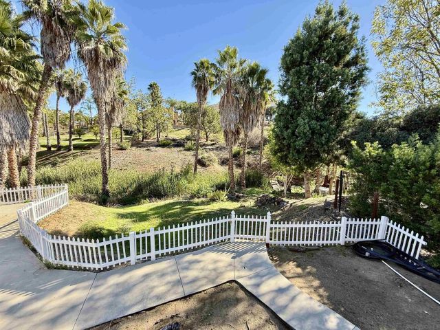 1423 Vista Grande Rd, El Cajon, CA 92019