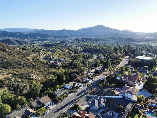 1423 Vista Grande Rd, El Cajon, CA 92019