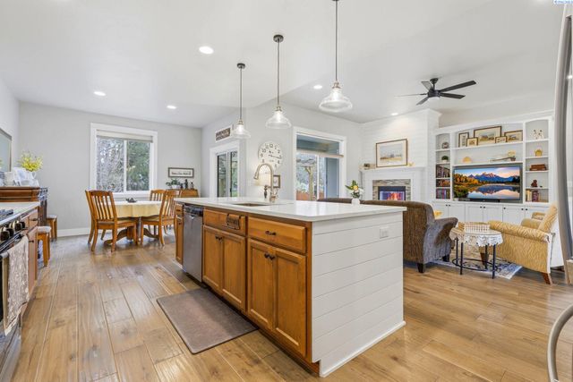 3306 Turquoise Ct, Pasco, WA 99301