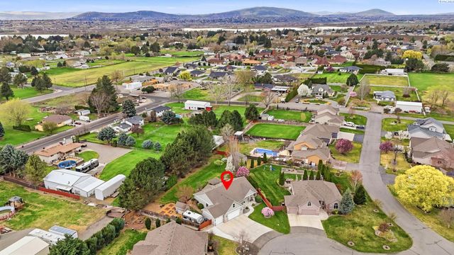 3306 Turquoise Ct, Pasco, WA 99301