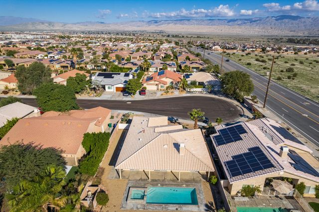 74137 Academy Lane E, Palm Desert, CA 92211