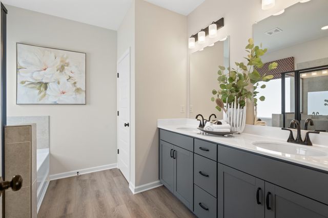 8796 Meadowvale Court, Ooltewah, TN 37363