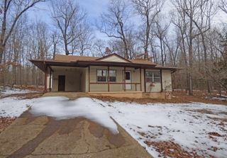 42 Nameoki Drive, Cherokee Village, AR 72529