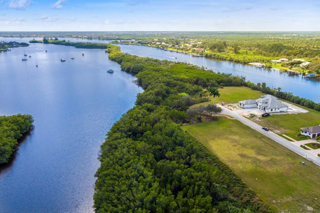 150 SE Fiore Bello, Port St. Lucie, Port St Lucie, FL 34952