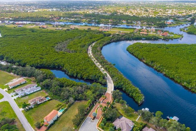 150 SE Fiore Bello, Port St. Lucie, Port St Lucie, FL 34952