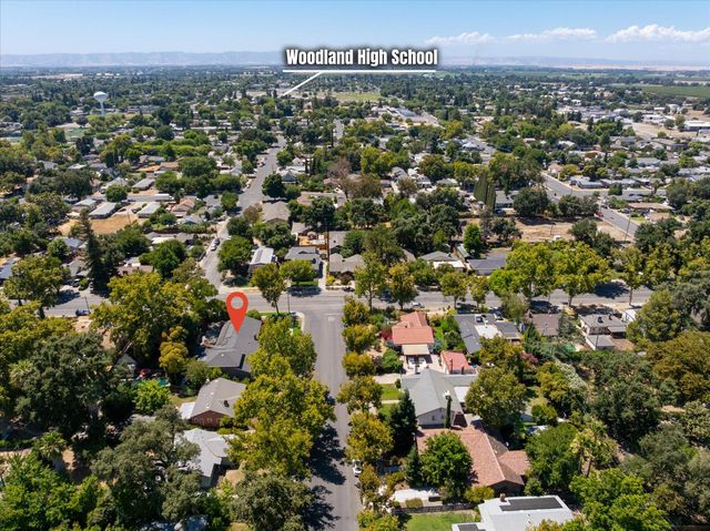 502 W Keystone Ave, Woodland, CA 95695