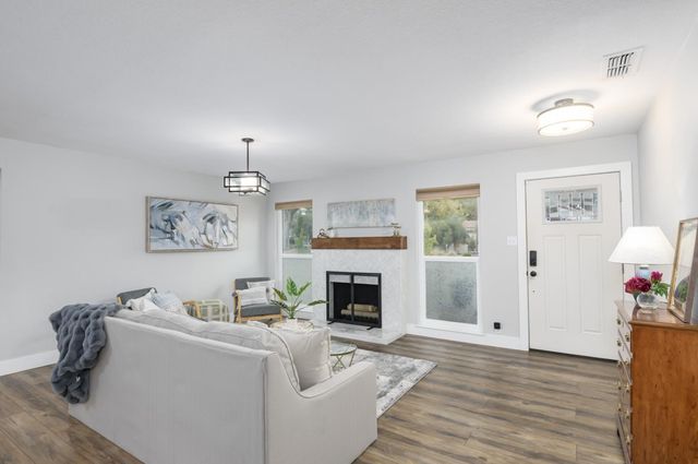 502 W Keystone Ave, Woodland, CA 95695